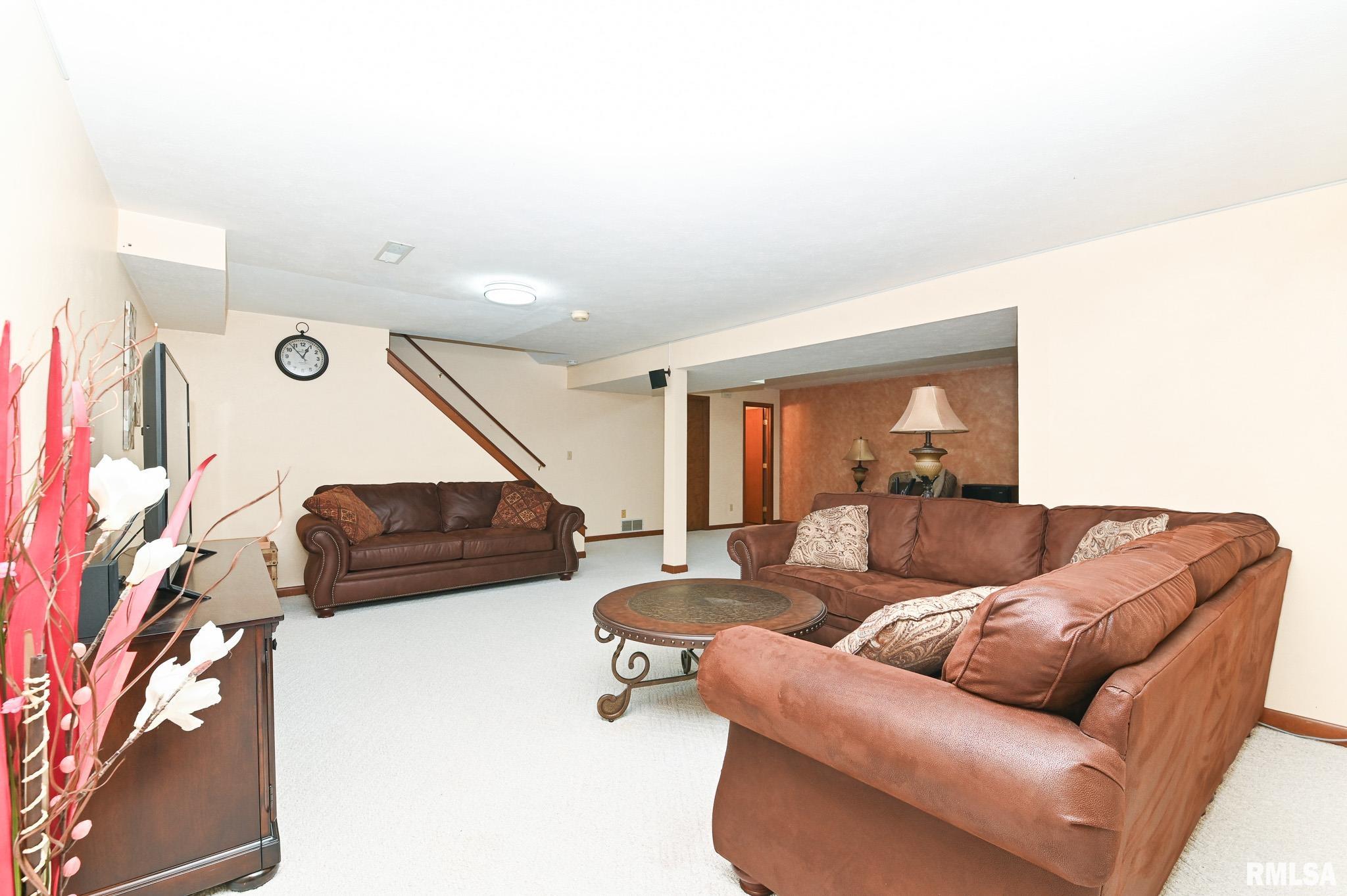 1441 Highview Road East Peoria, IL 61611 - Photo 31 of 36 Gallery Image 31