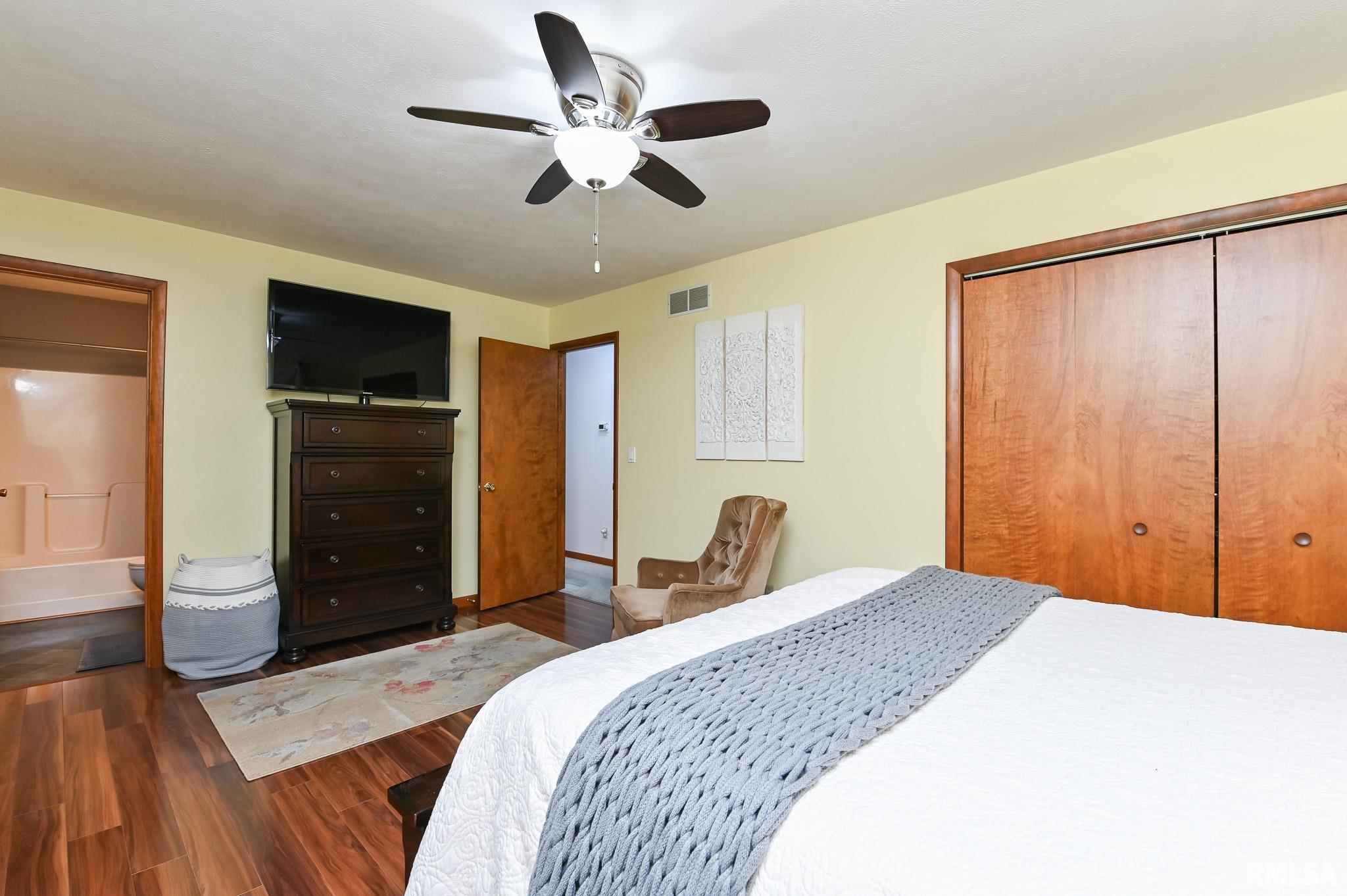 1441 Highview Road East Peoria, IL 61611 - Photo 5 of 36 Gallery Image 5
