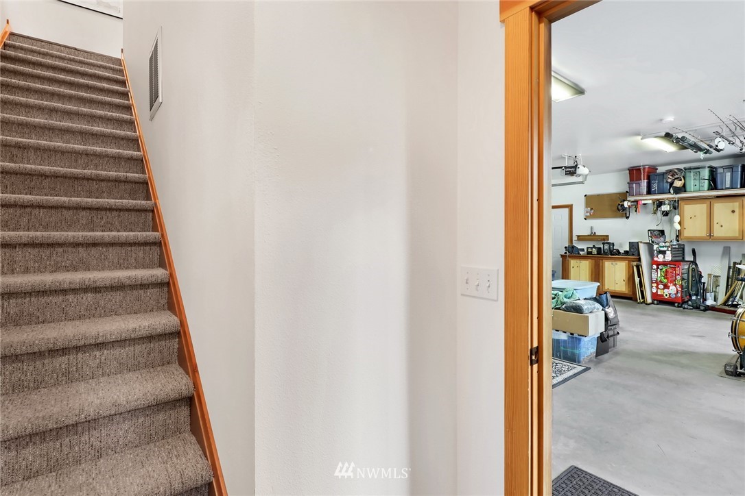 4760 Mission Road Bellingham, WA 98226 - Photo 11 of 40