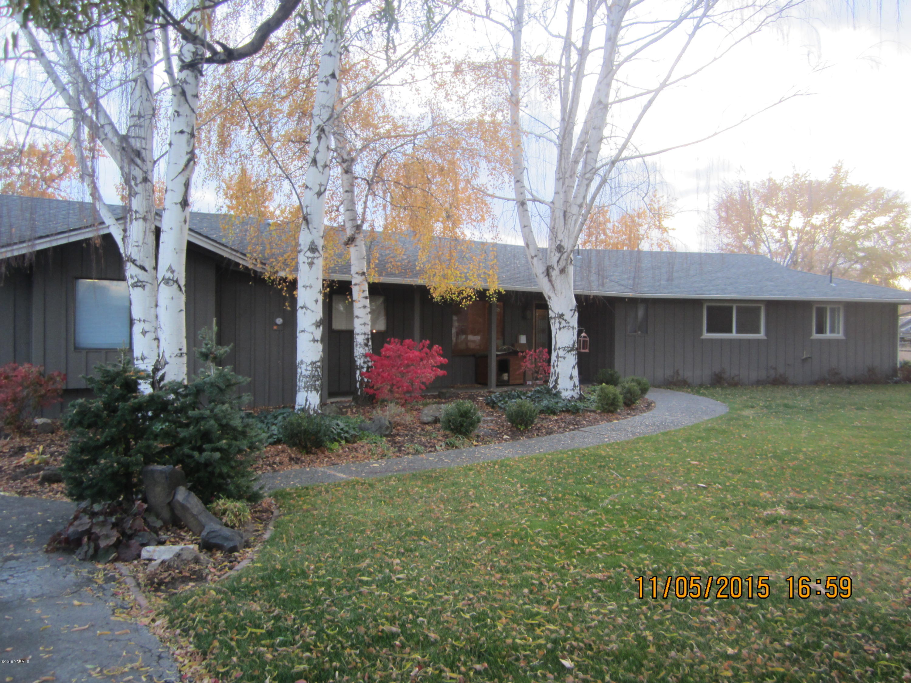 8002 Rutherford (2)