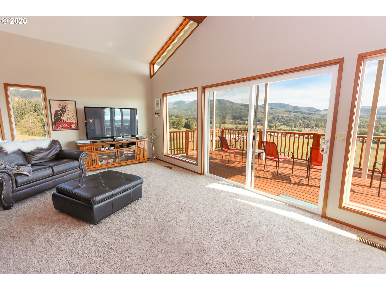 1370 Edelwyss Road Tillamook, OR 97141 - Photo 13 of 32