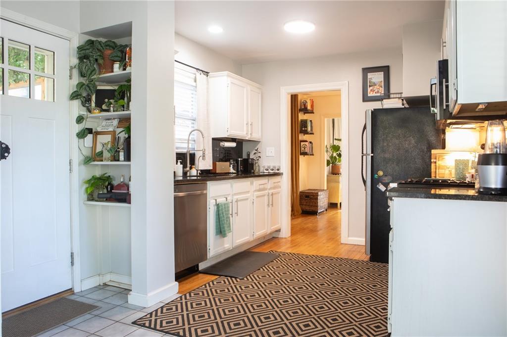 591 Warwick Street Southeast Atlanta, GA 30316 - Photo 12 of 20