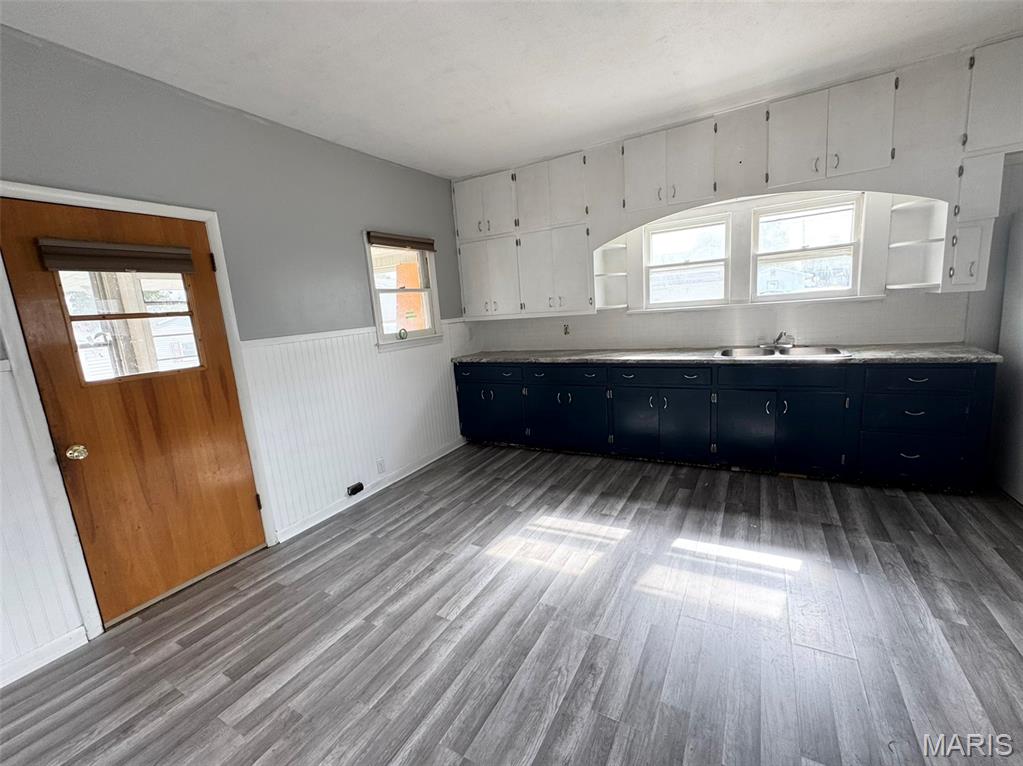 212 West Helen Avenue Christopher, IL 62822 - Photo 4 of 23