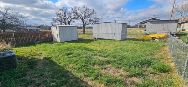 $1,200 | 1731 Greenwood Lane, Kingsland, TX 78639