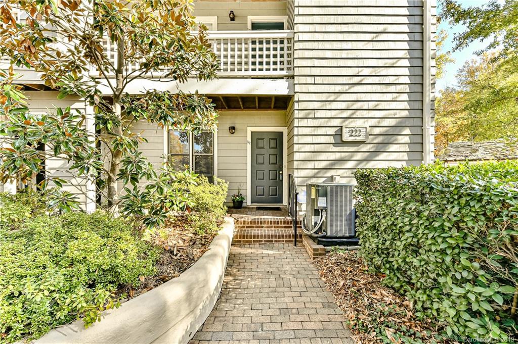 222 Queens Road, Unit 52 Charlotte, NC 28204 - Photo 3 of 32 Gallery Image 3