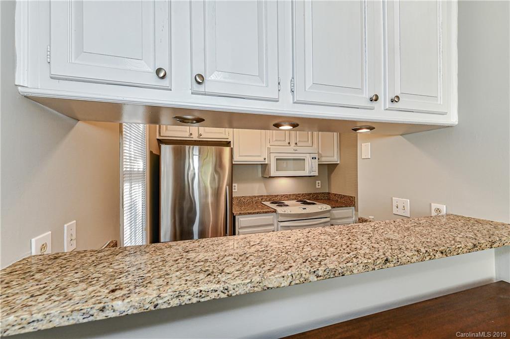 222 Queens Road, Unit 52 Charlotte, NC 28204 - Photo 8 of 32 Gallery Image 8
