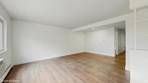 $1,450 | 10416 Michael Todd Terrace, Unit 1S, Glenview, IL 60025