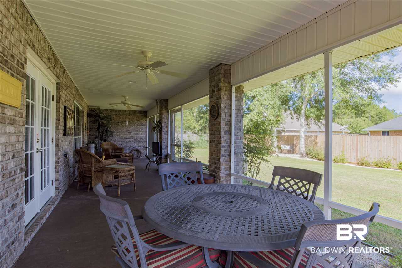 319 Manchester Lane Foley, AL 36535 - Photo 6 of 33 Screened porch
