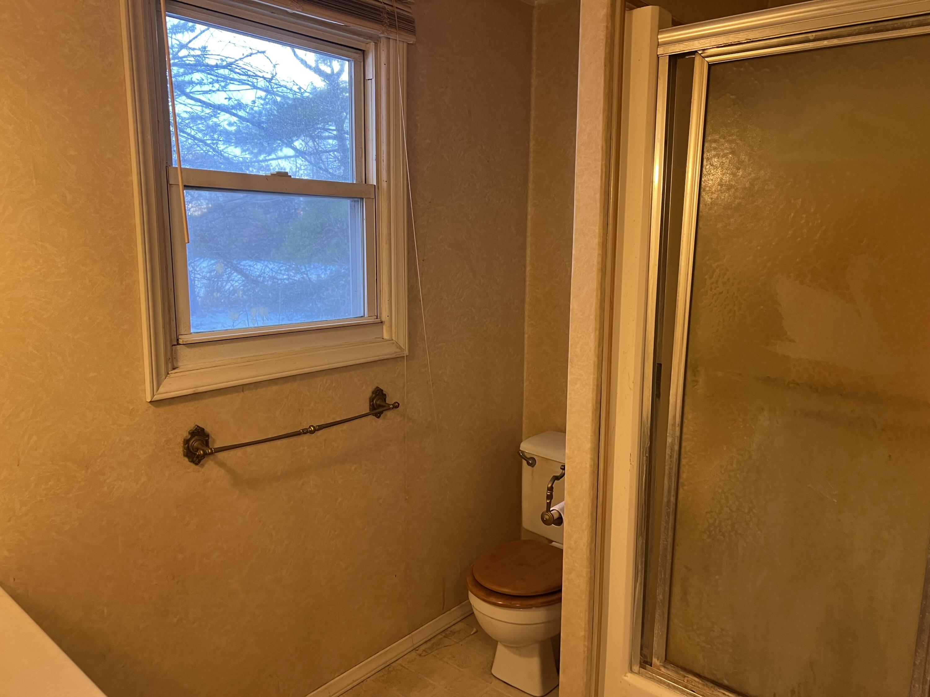 12880 Jordan Road Saline, MI 48176 - Photo 18 of 32 bath2