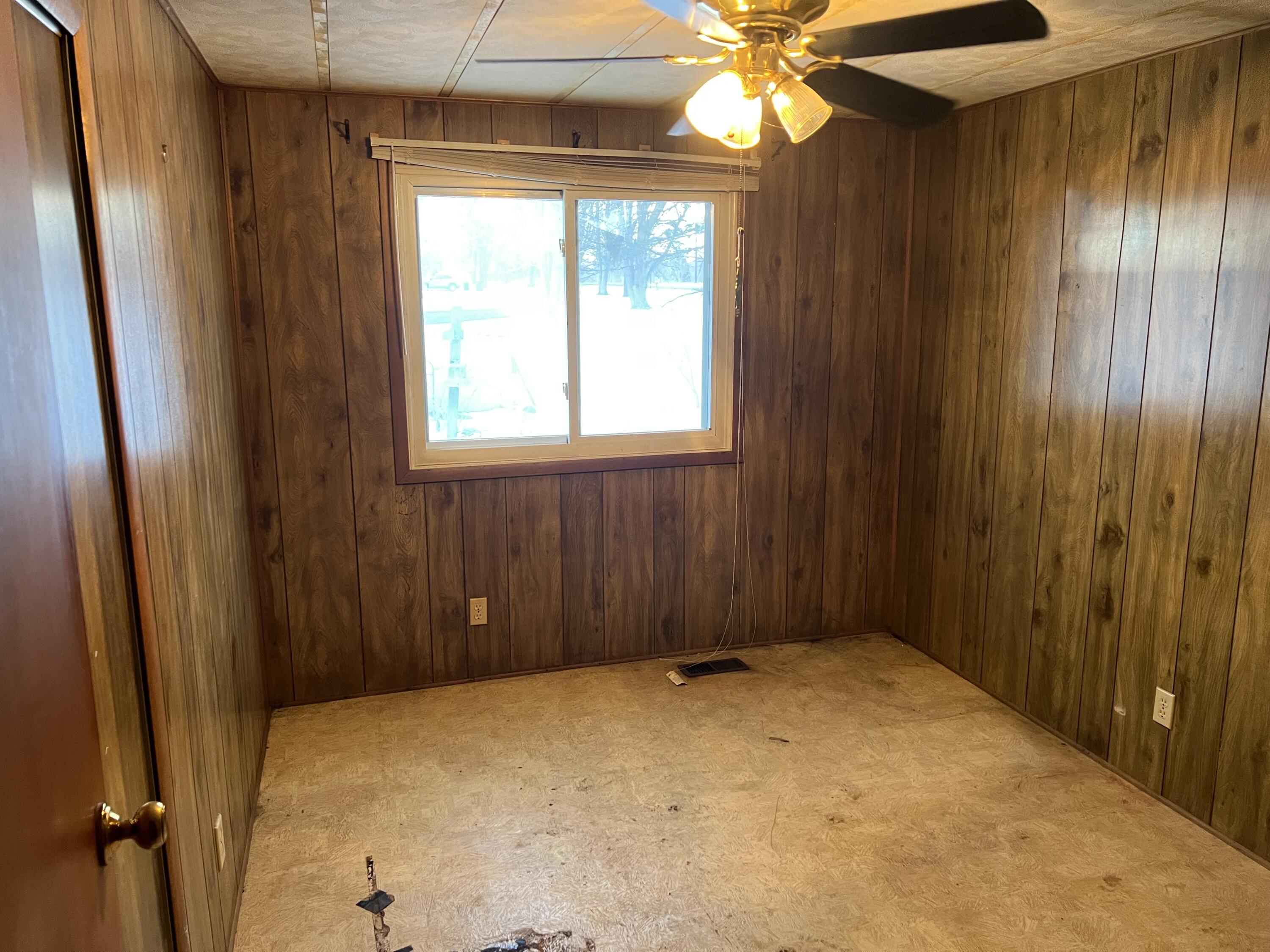 12880 Jordan Road Saline, MI 48176 - Photo 21 of 32 bed3