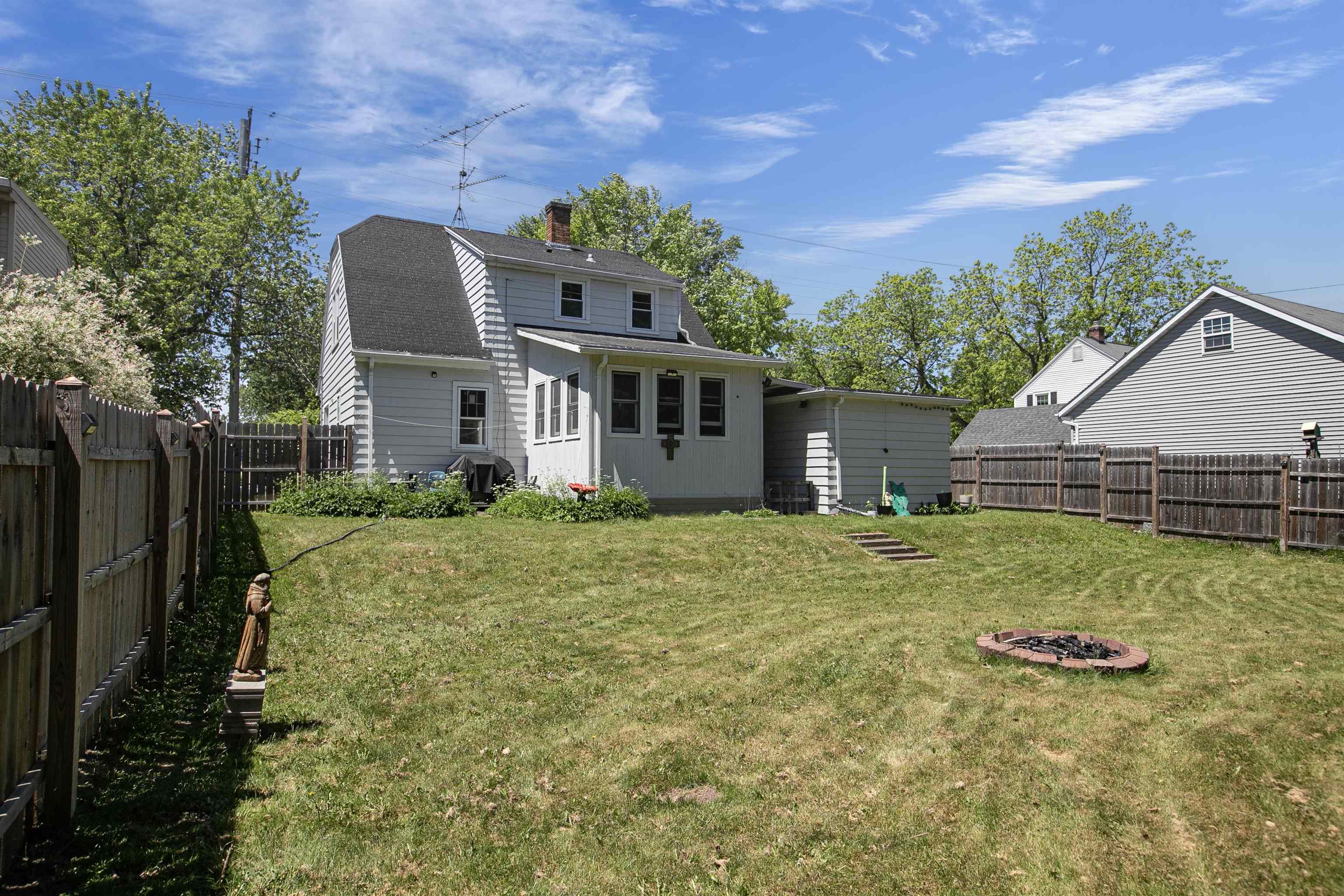 1738 North Erb Street Appleton, WI 54911 - Photo 33 of 38