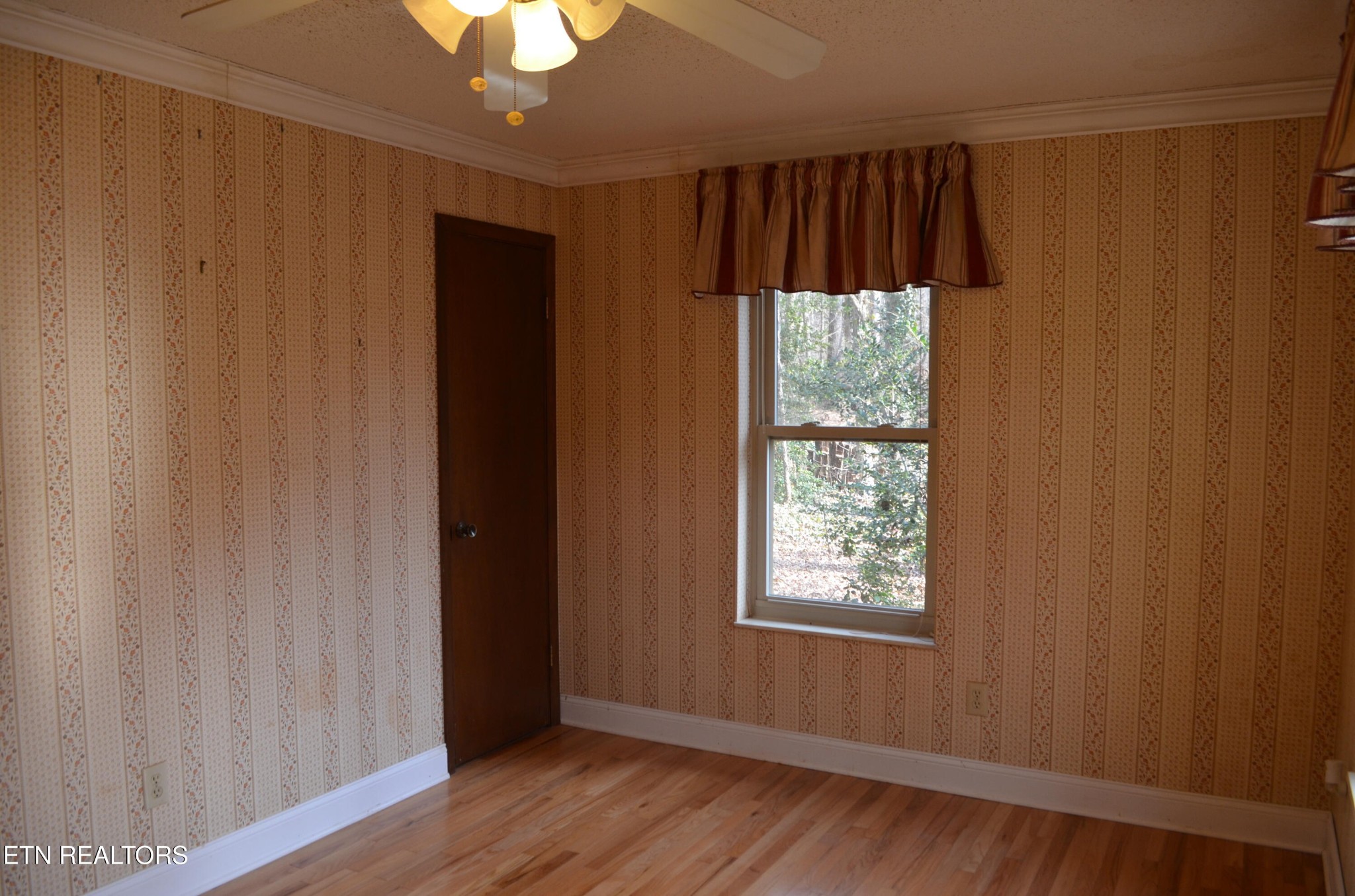 389 Laurel Road Clinton, TN 37716 - Photo 11 of 30 Gallery Image 11