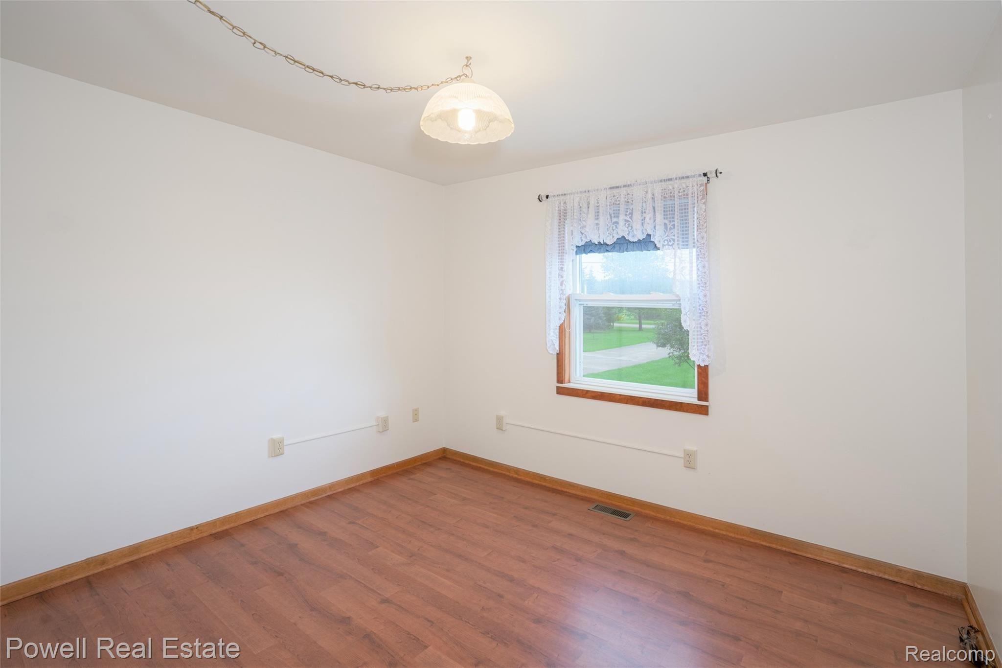 1699 Smith Road Lapeer, MI 48446 - Photo 19 of 54 Bedroom 2 used as office.jpg