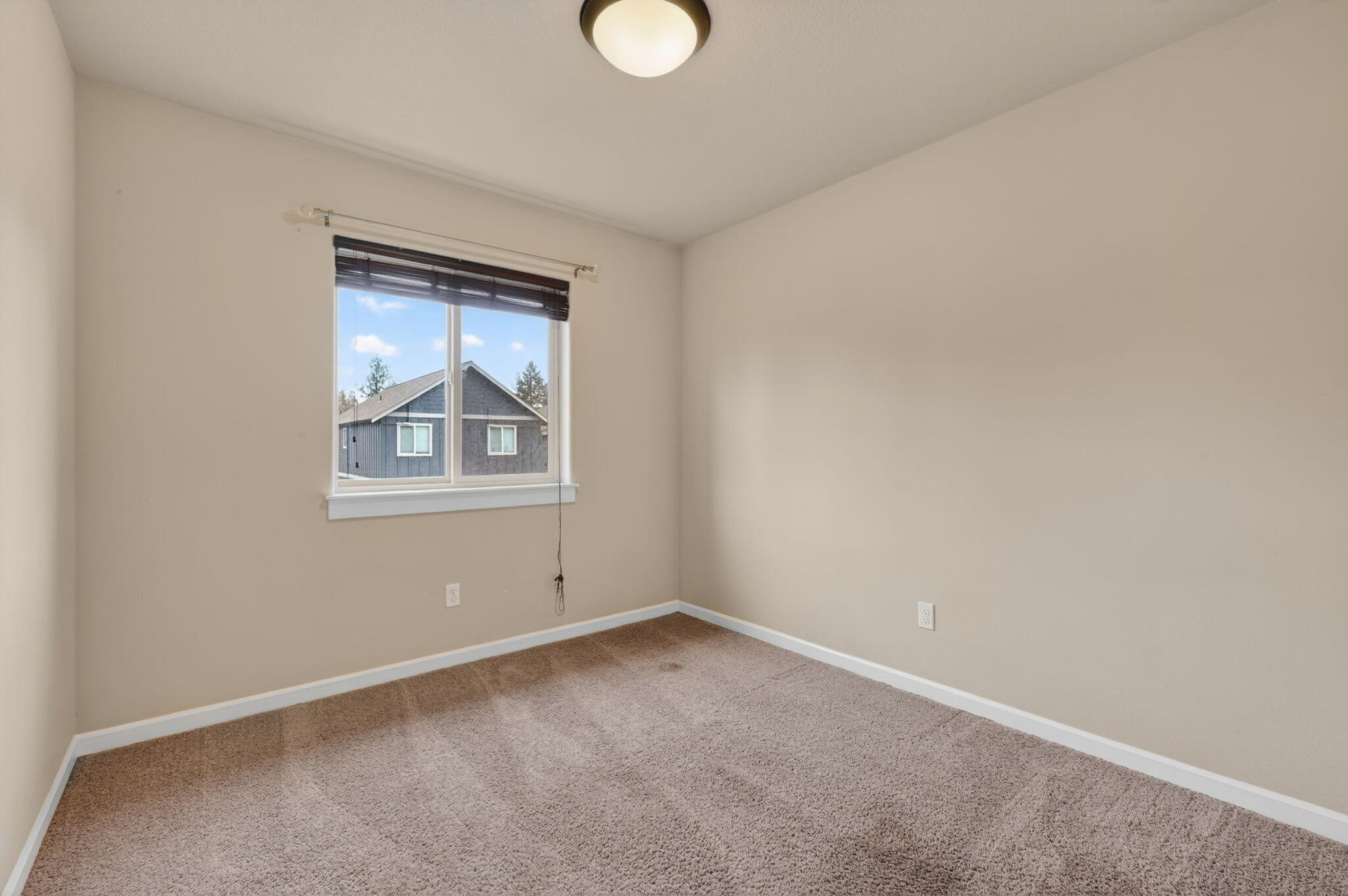 20252 Badger Road Bend, OR 97702 - Photo 24 of 36 20252-Badger-Rd-Bend-OR-97702-104