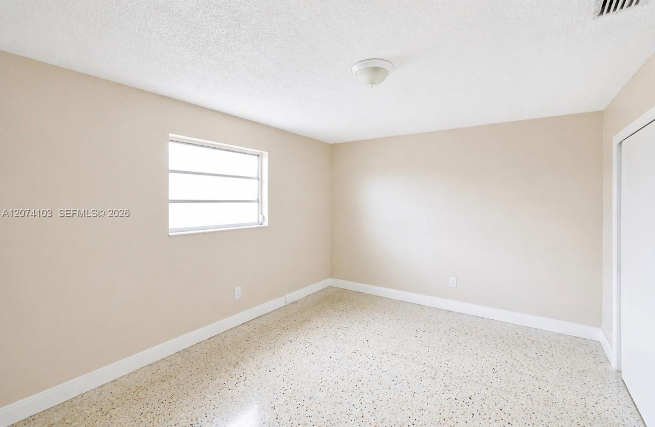 2315 West Okeechobee Road, Unit 304 Hialeah, FL 33010 - Photo 3 of 8 Gallery Image 3