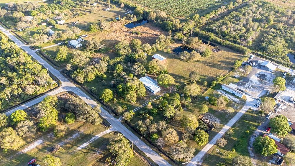 2425 Evans Road LaBelle, FL 33935 - Photo 7 of 41 Gallery Image 7