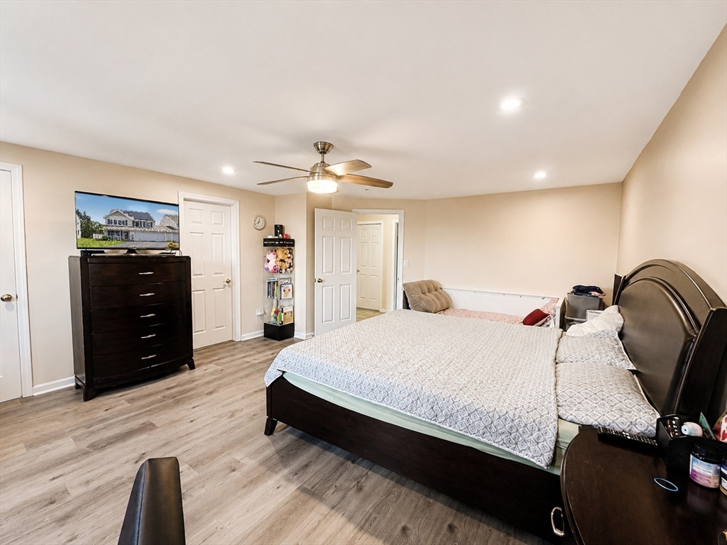18 Frongillo Farm Road Worcester, MA 01604 - Photo 12 of 24