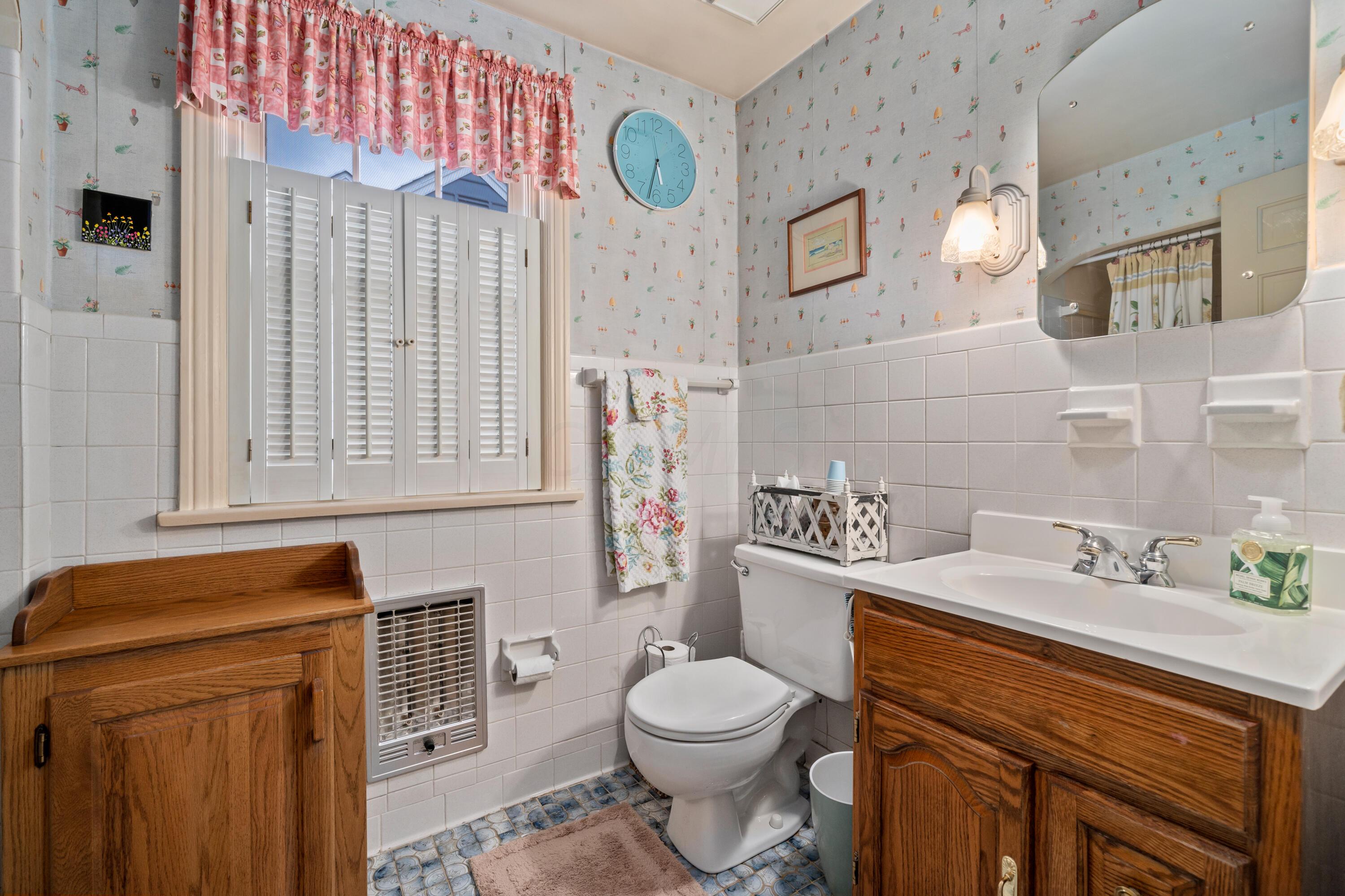 275 North Stanwood Road Bexley, OH 43209 - Photo 7 of 45 DSC00019