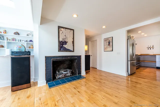 $505,000 | 16 Walkley Hill Road, Haddam, CT 06438