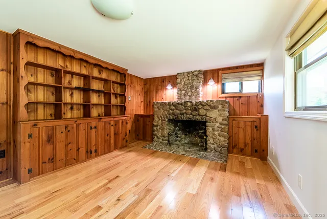 $505,000 | 16 Walkley Hill Road, Haddam, CT 06438