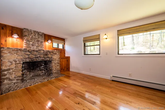 $505,000 | 16 Walkley Hill Road, Haddam, CT 06438