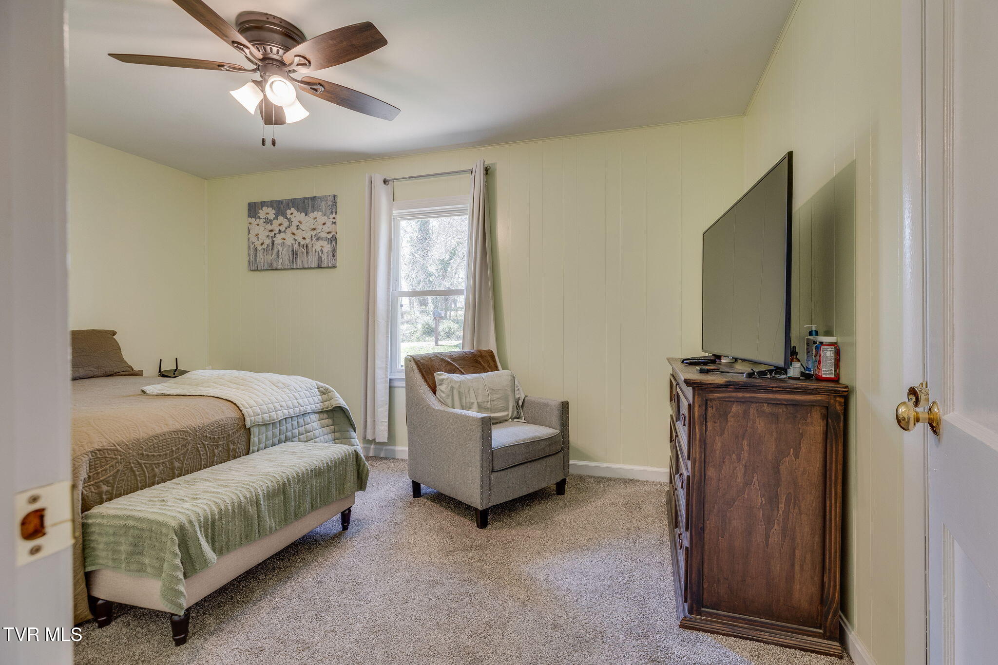 1211 Weaver Pike Bristol, TN 37620 - Photo 15 of 25 015