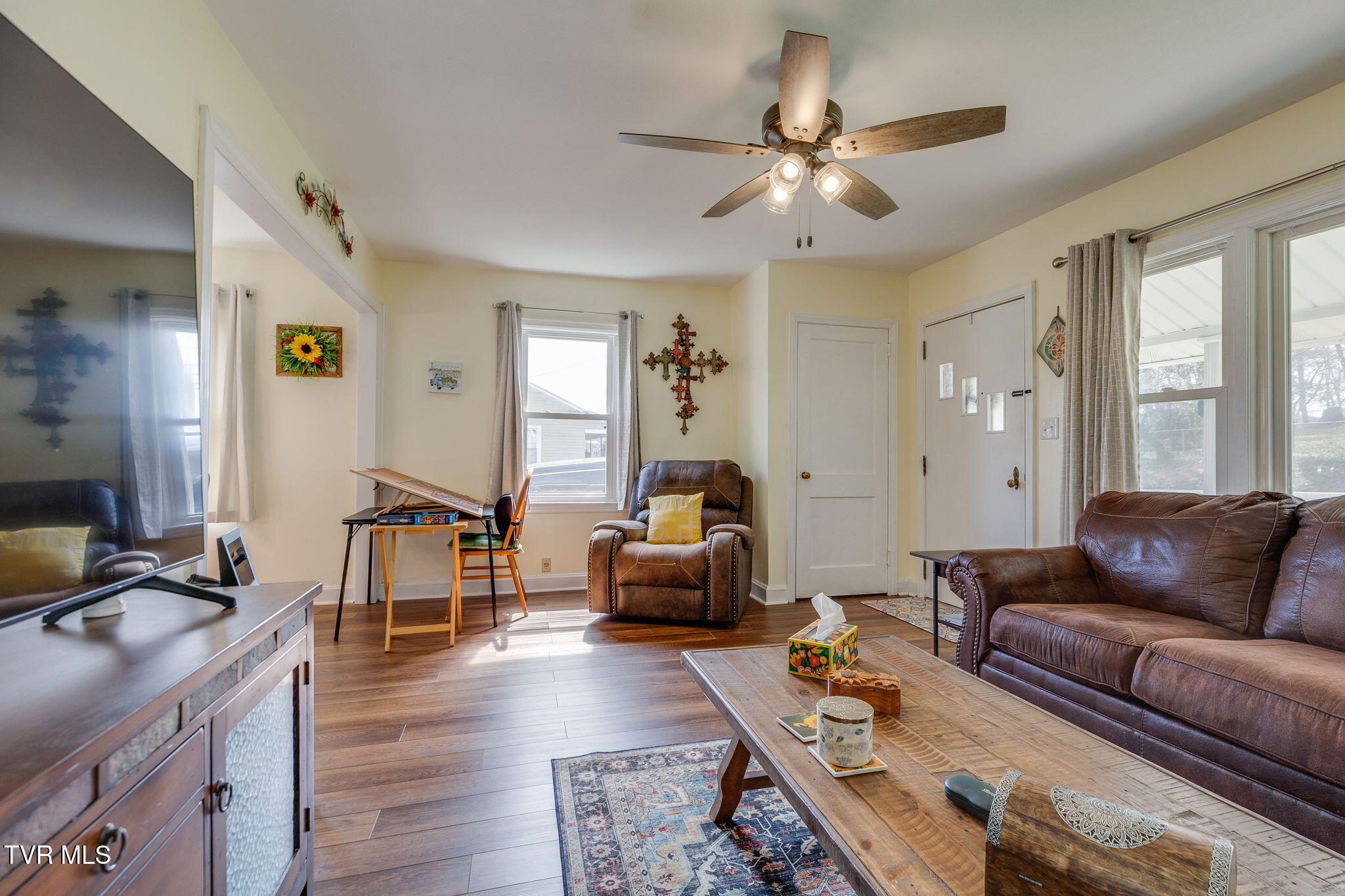 1211 Weaver Pike Bristol, TN 37620 - Photo 5 of 25 005