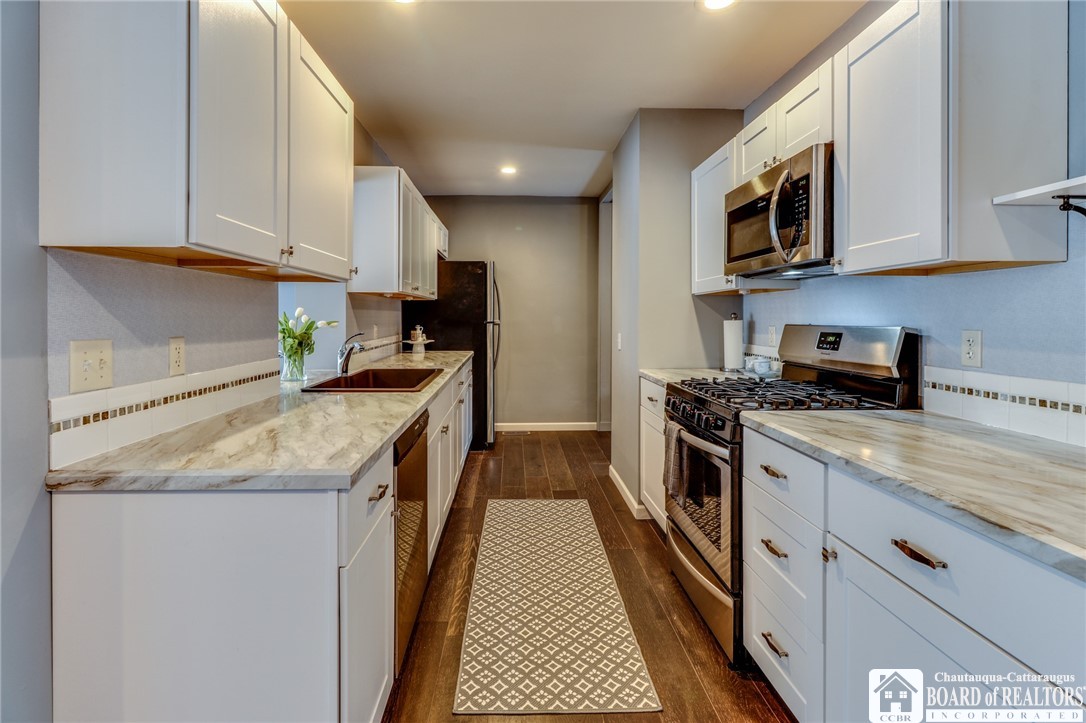 8679 Sunset Drive Clarence, NY 14221 - Photo 6 of 50