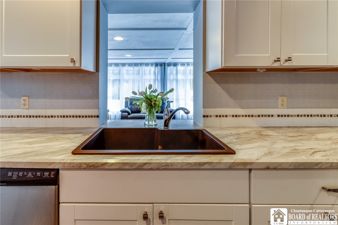 8679 Sunset Drive Clarence, NY 14221 - Photo 9 of 50