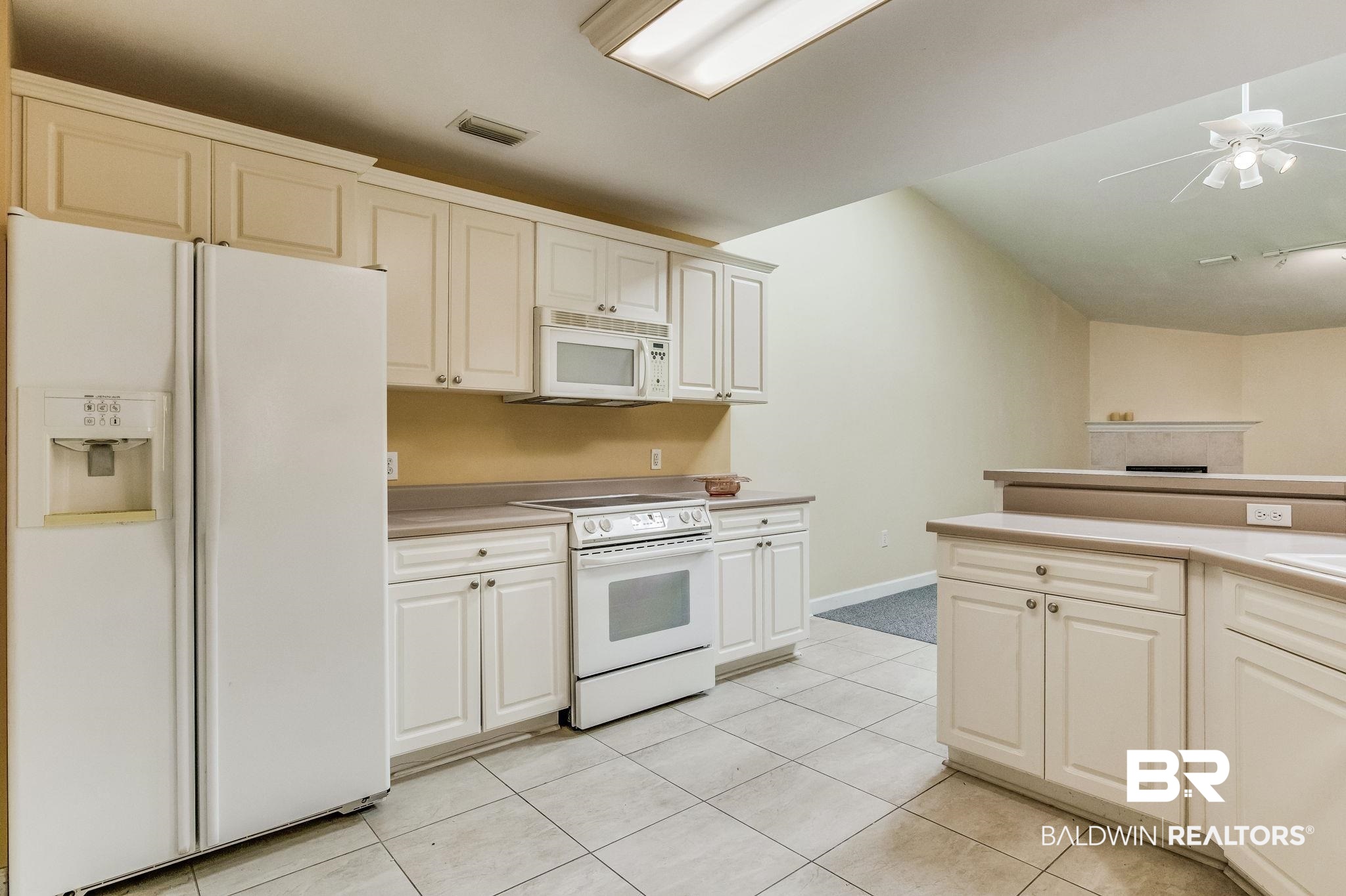 3200 Loop Road, Unit 66 Orange Beach, AL 36561 - Photo 15 of 28 Kitchen