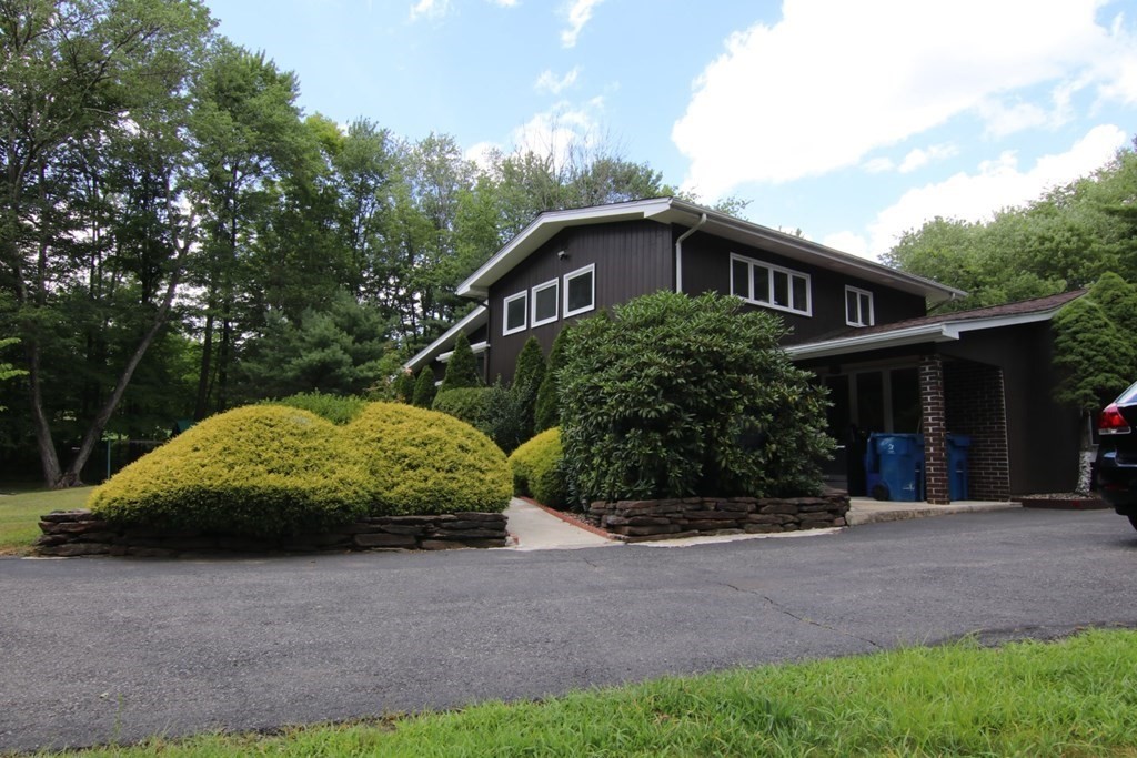 1228 Amostown Road West Springfield, MA 01089 - Photo 2 of 27