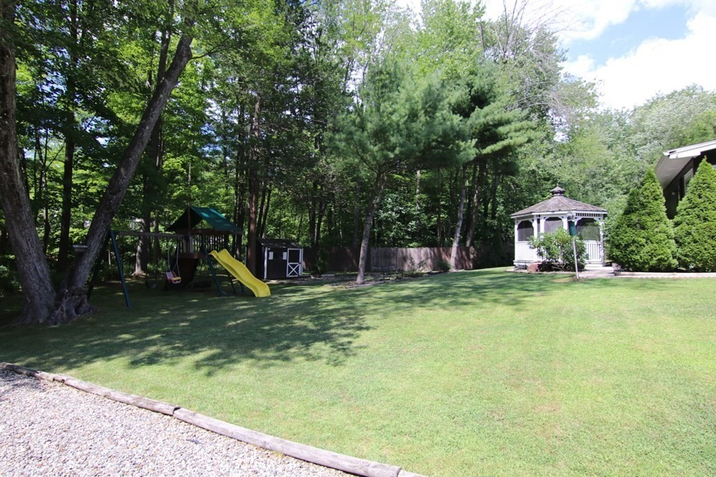 1228 Amostown Road West Springfield, MA 01089 - Photo 21 of 27