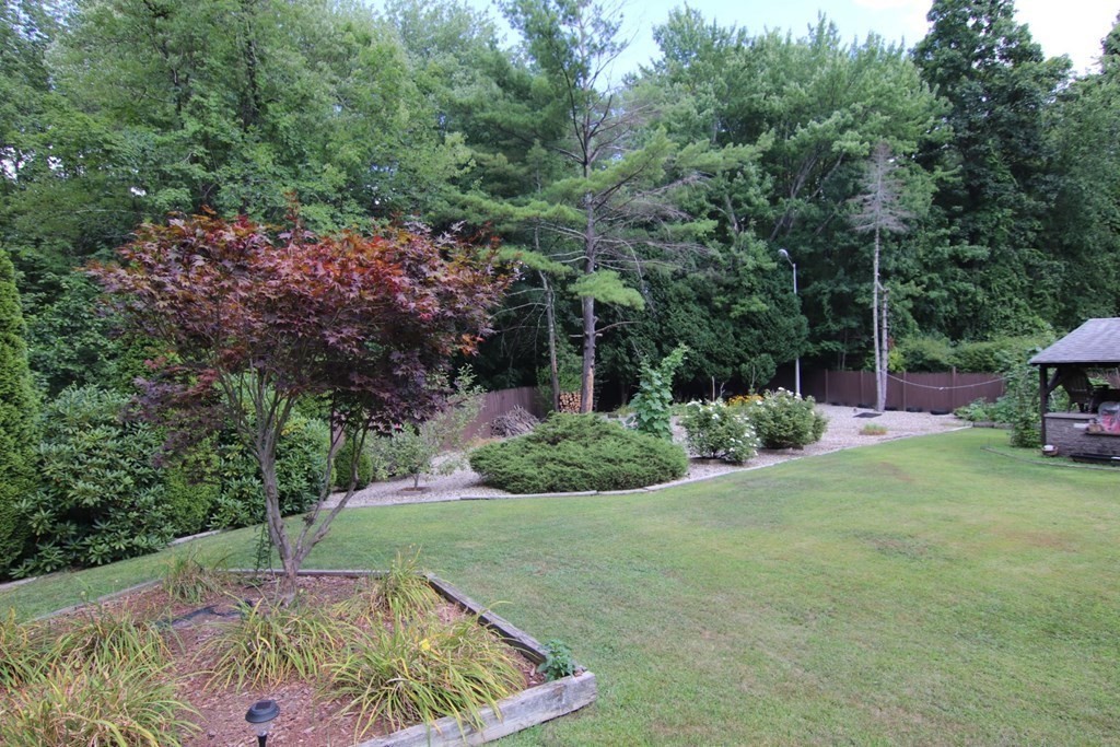 1228 Amostown Road West Springfield, MA 01089 - Photo 25 of 27