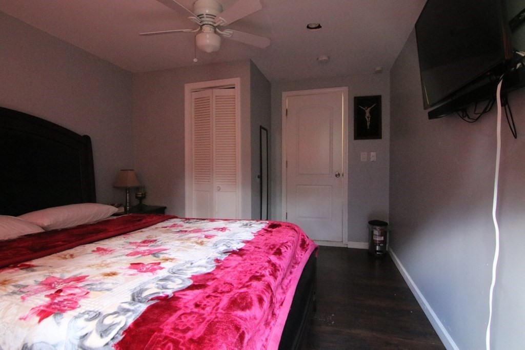 1228 Amostown Road West Springfield, MA 01089 - Photo 9 of 27
