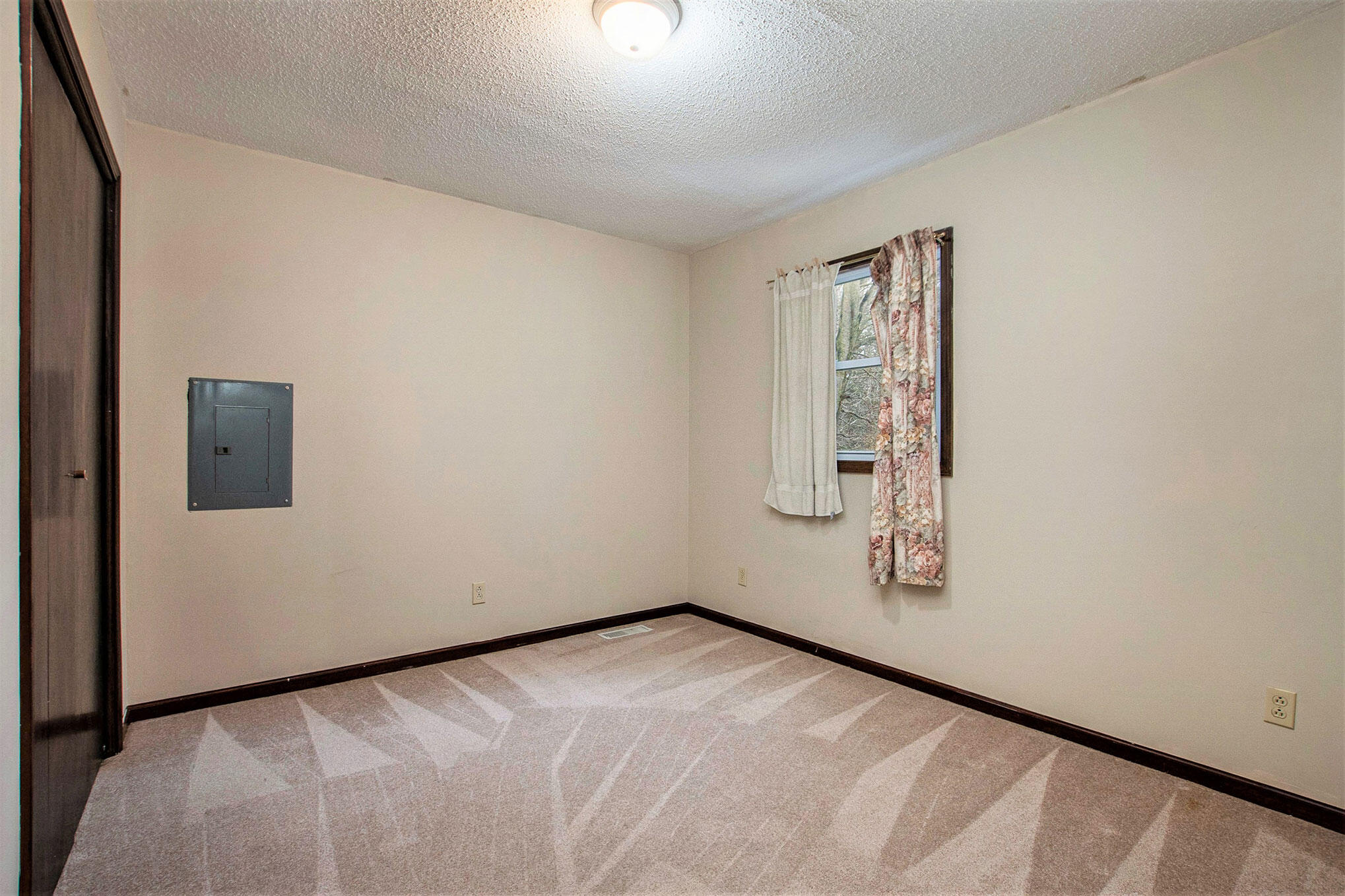 4615 West River Road Muskegon, MI 49445 - Photo 23 of 25 DSC02708