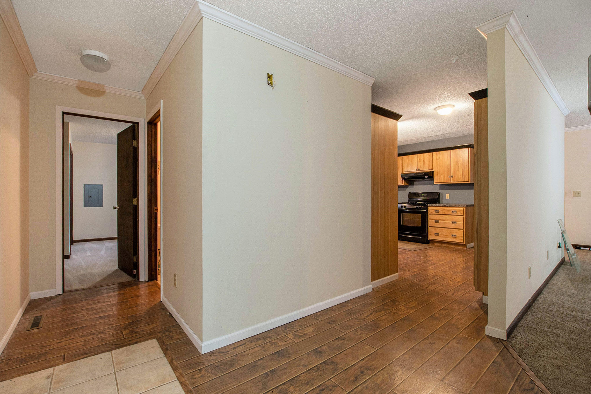 4615 West River Road Muskegon, MI 49445 - Photo 9 of 25 DSC02662