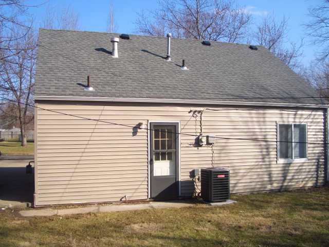 963 Antwerp Road Whitehall, OH 43213 - Photo 3 of 8
