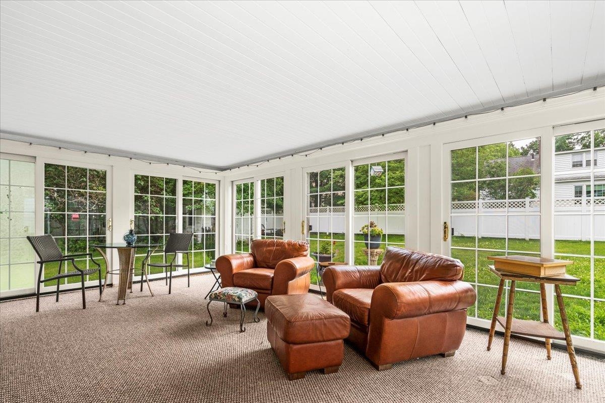 321 North Gate Road Manchester, NH 03104 - Photo 4 of 29 Gallery Image 4