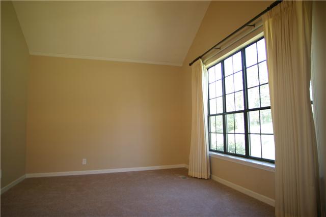 7309 Cavalier Road Nashville, TN 37221 - Photo 11 of 20 Separate Living Room