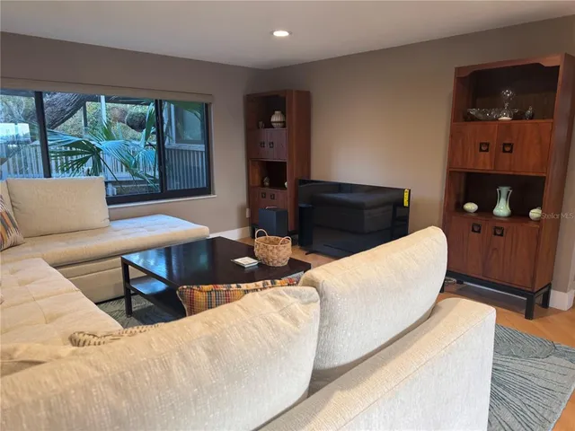 $6,800 | 1323 Landings Drive, Unit 12, Sarasota, FL 34231