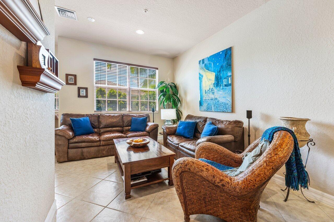 1833 Northwest 12th Street Boca Raton, FL 33431 - Photo 17 of 36 015-1833Northwest12thStreet-BocaRaton-FL