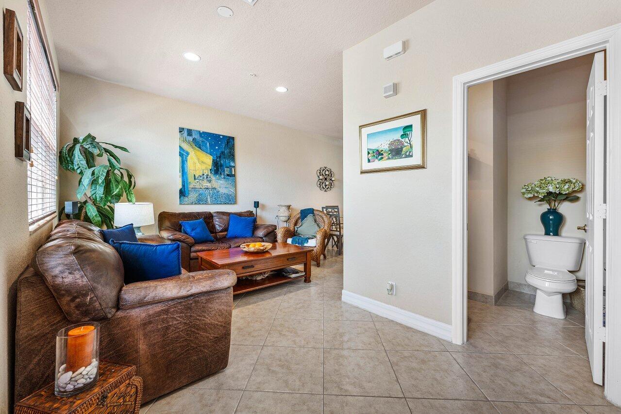 1833 Northwest 12th Street Boca Raton, FL 33431 - Photo 18 of 36 016-1833Northwest12thStreet-BocaRaton-FL