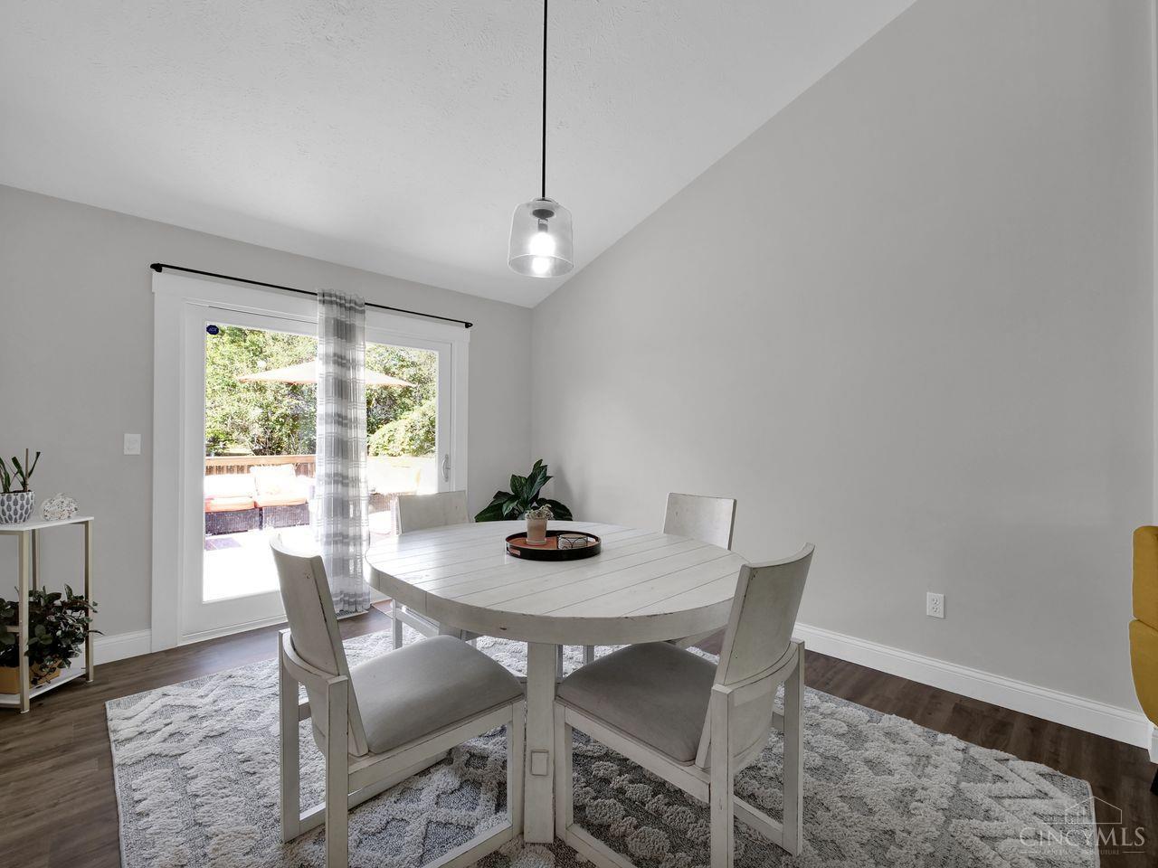 12041 Kenn Road Springdale, OH 45240 - Photo 13 of 36