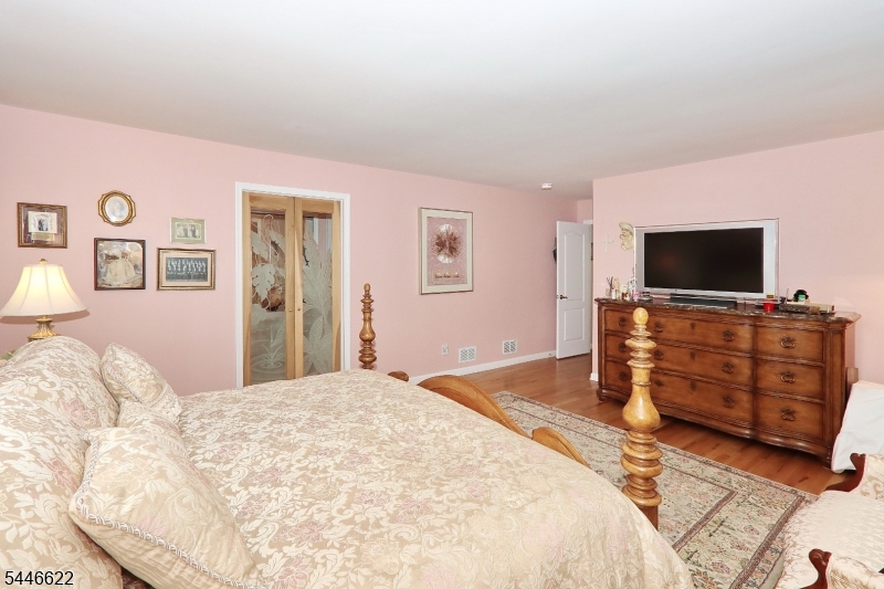 1521 Cooper Road Scotch Plains, NJ 07076 - Photo 28 of 40 Gallery Image 28