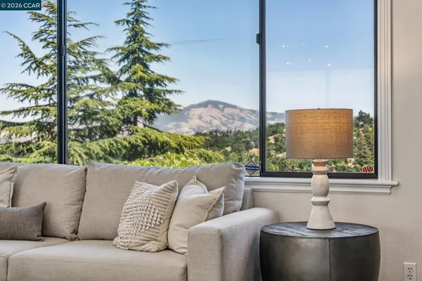 $3,295,000 | 6 Tanglewood Lane, Lafayette, CA 94549