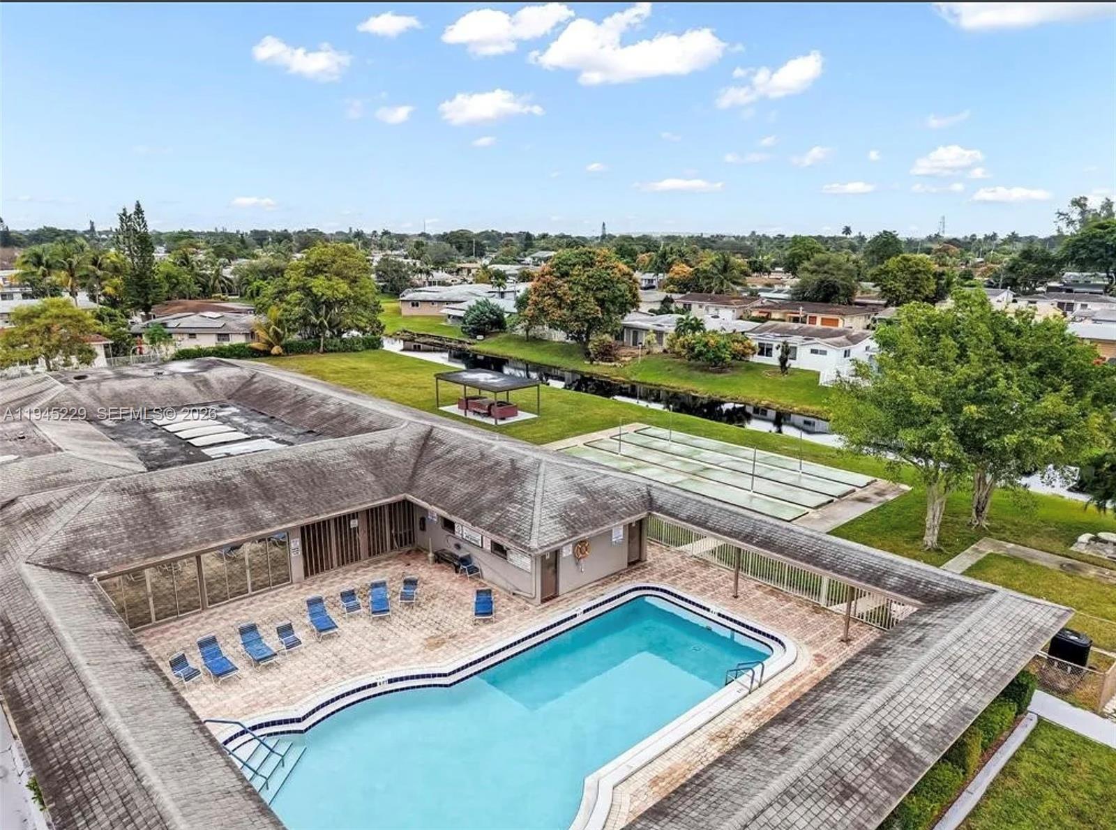 6855 Northwest 9th Street Margate, FL 33063 - Photo 15 of 20