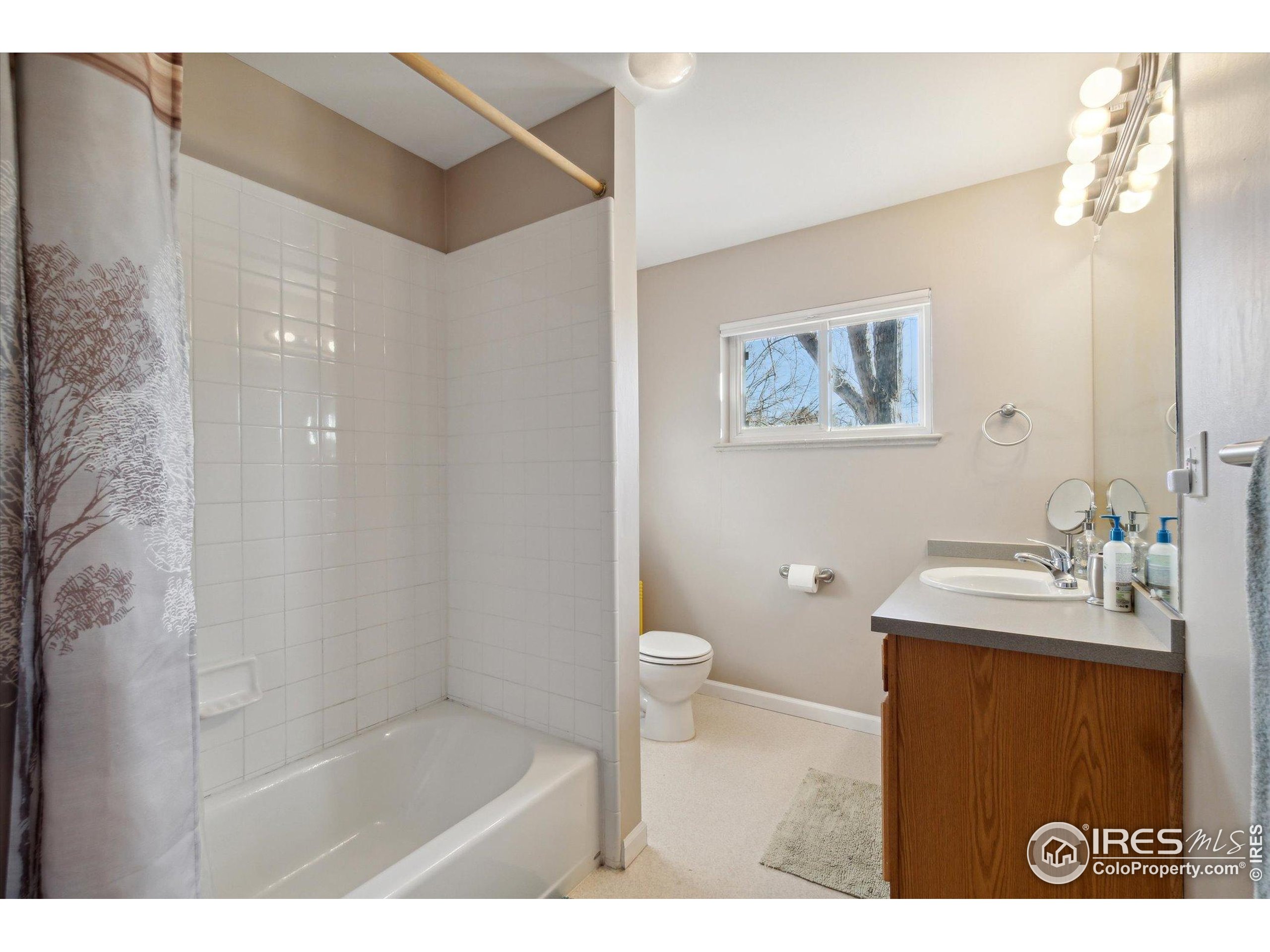 1034 Spring Drive Boulder, CO 80303 - Photo 20 of 49 a bathroom with a sink a toilet and a shower