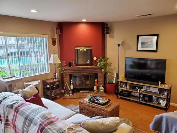 $3,175 | 10180 Palm Glen Drive, Unit 58, Santee, CA 92071