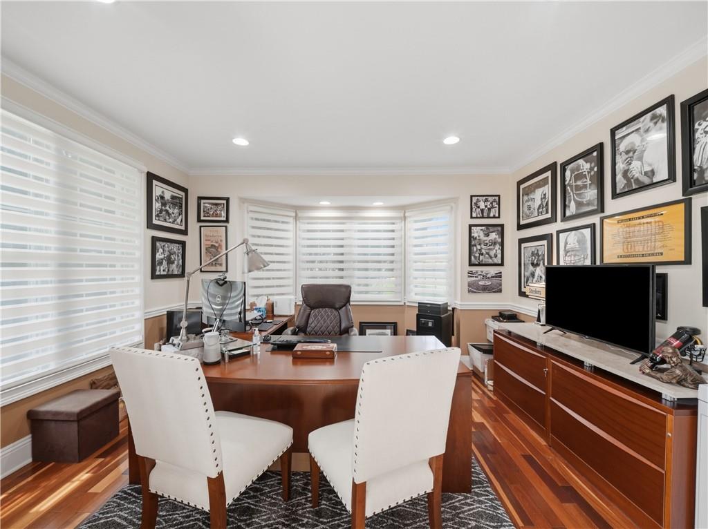 1805 Hassam Road Coraopolis, PA 15108 - Photo 21 of 49 Gallery Image 21