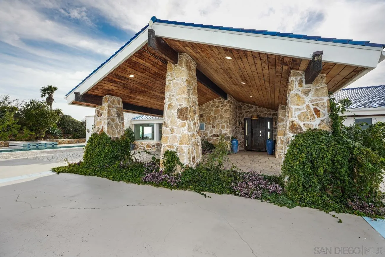 13155 McNally Road Valley Center, CA 92082 - Photo 8 of 69